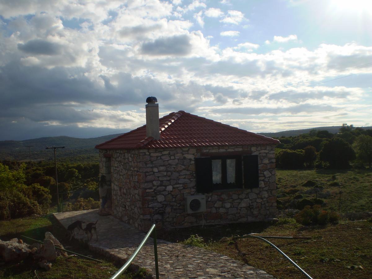 Arachovitika Kalivia Hotel Karyes Luaran gambar